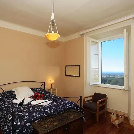 Sleeps 4 *